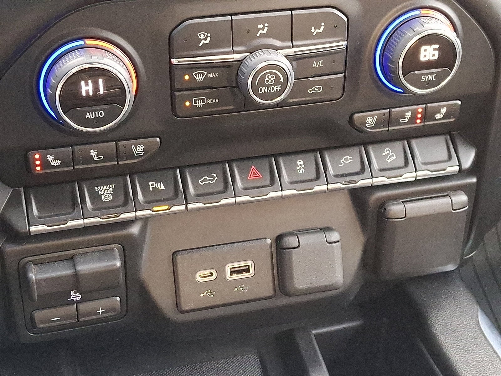 2022 Chevrolet Silverado 3500 HD High Country