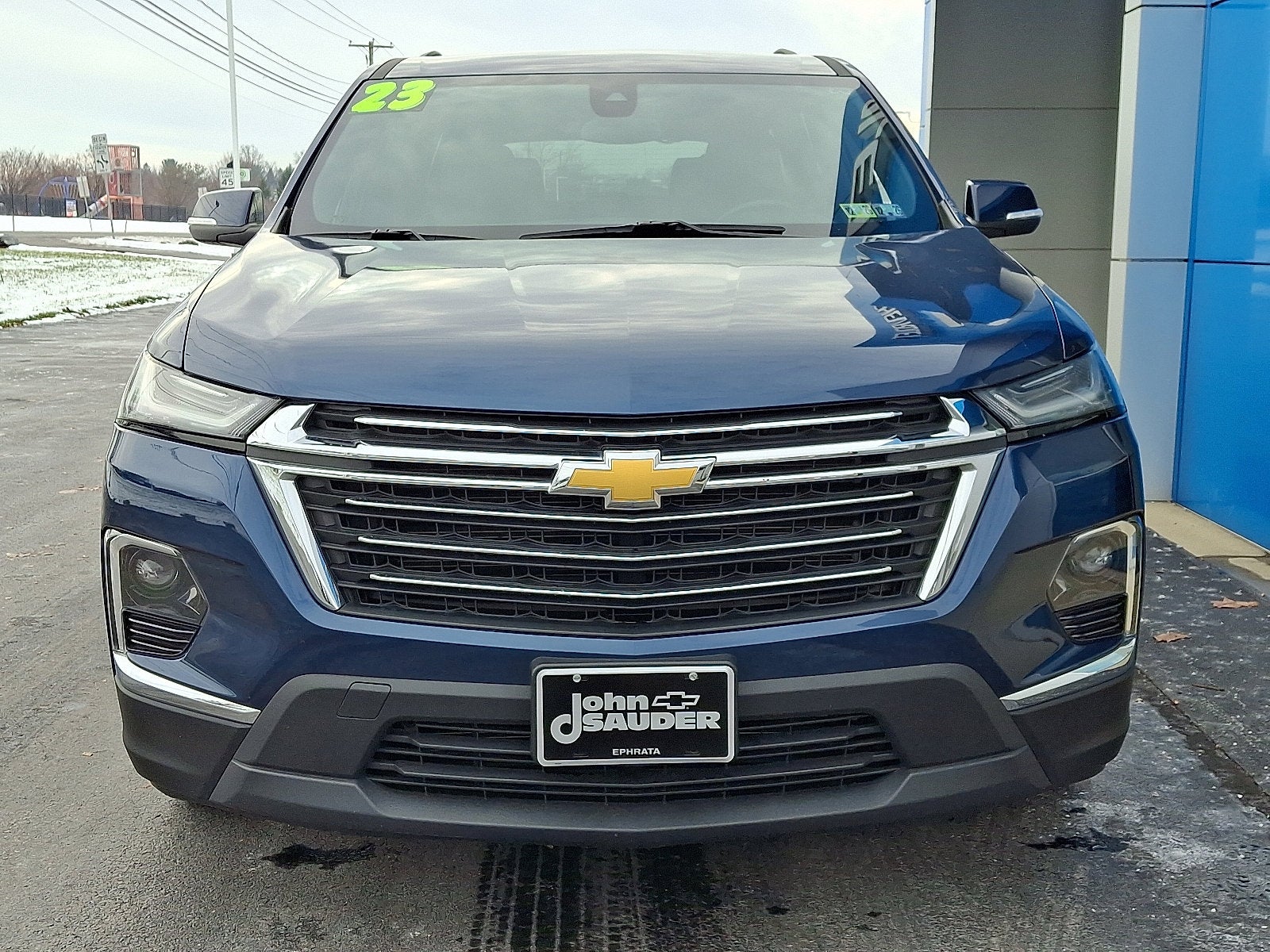 2023 Chevrolet Traverse LT Leather