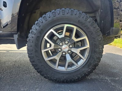 2022 GMC Canyon AT4 - Leather