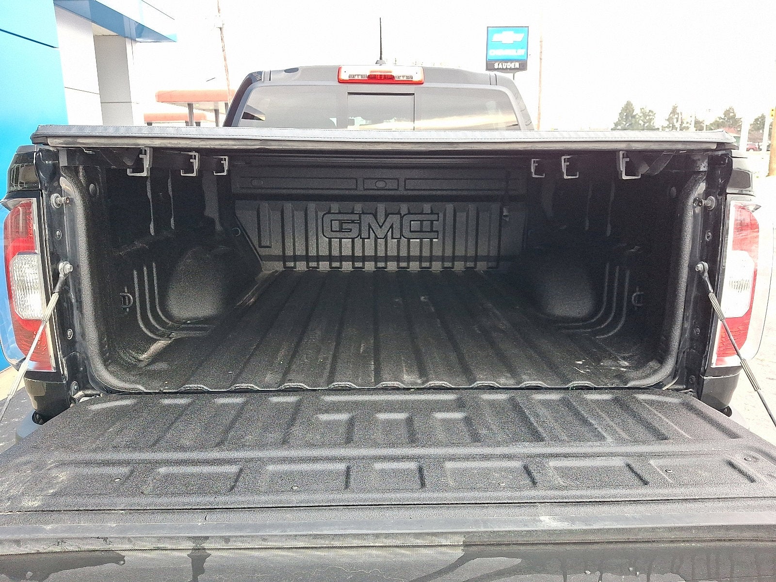 2022 GMC Canyon AT4 - Cloth