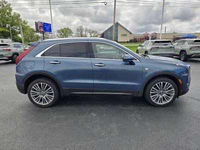 2025 Cadillac XT4 Premium Luxury
