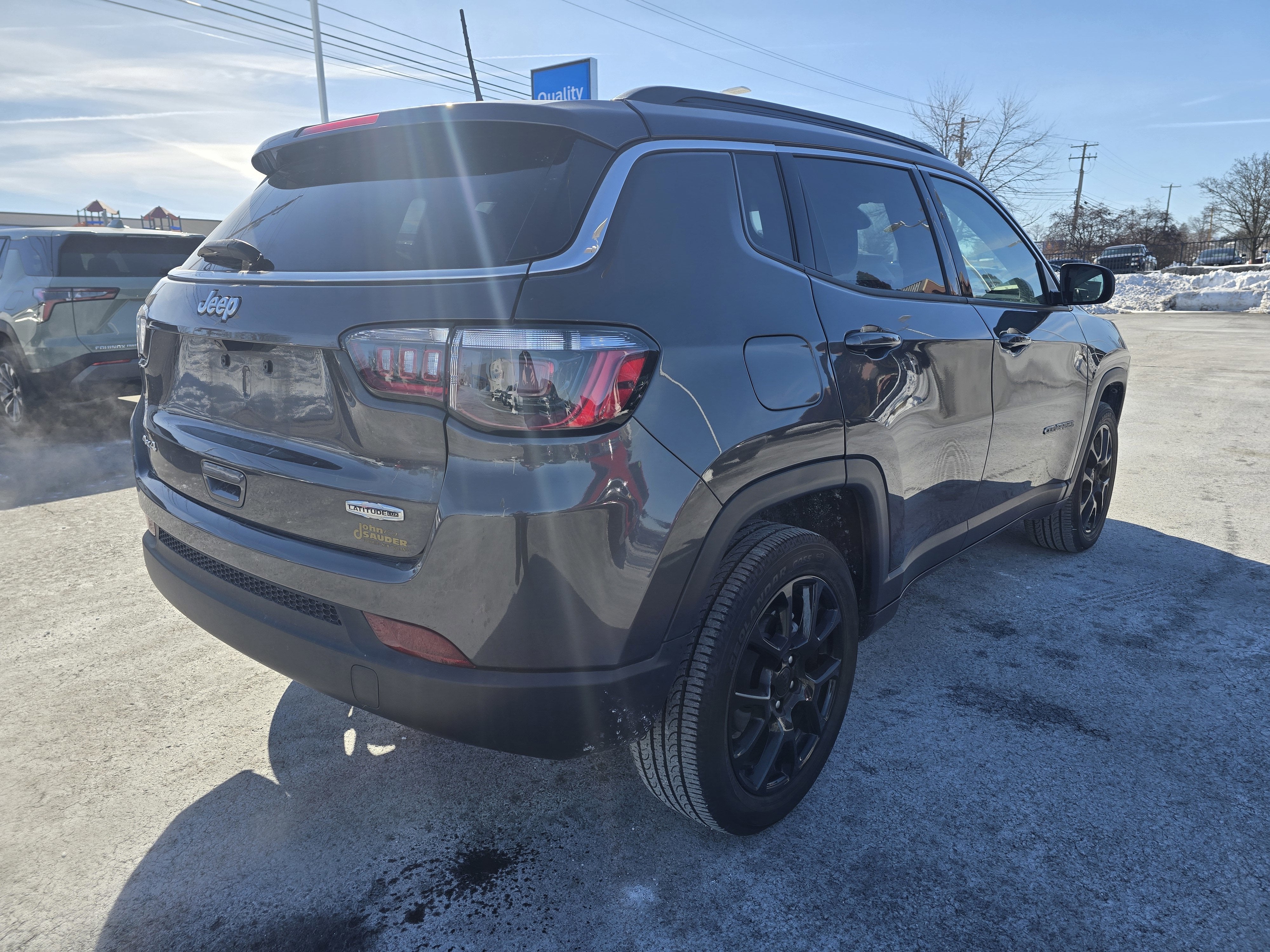 2022 Jeep Compass Latitude Lux