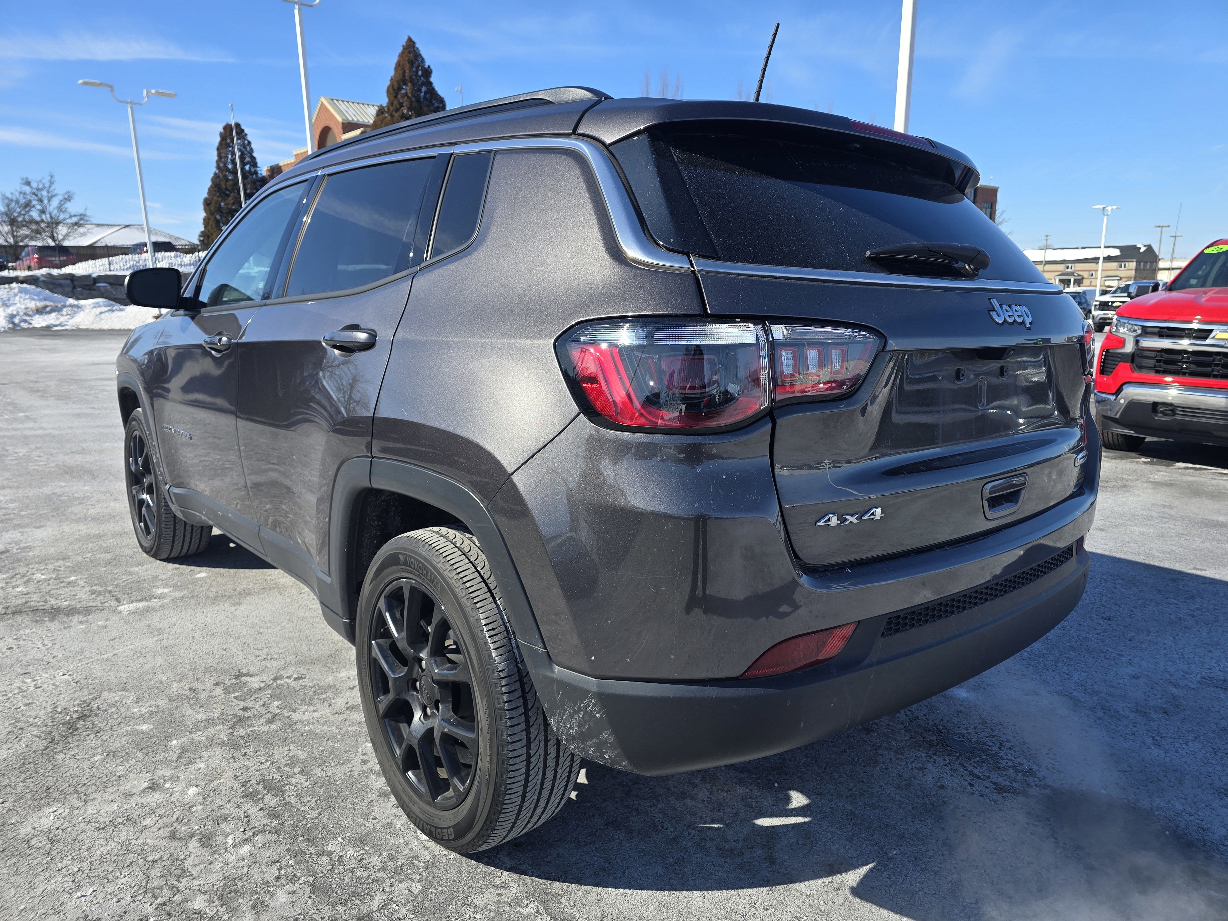 2022 Jeep Compass Latitude Lux