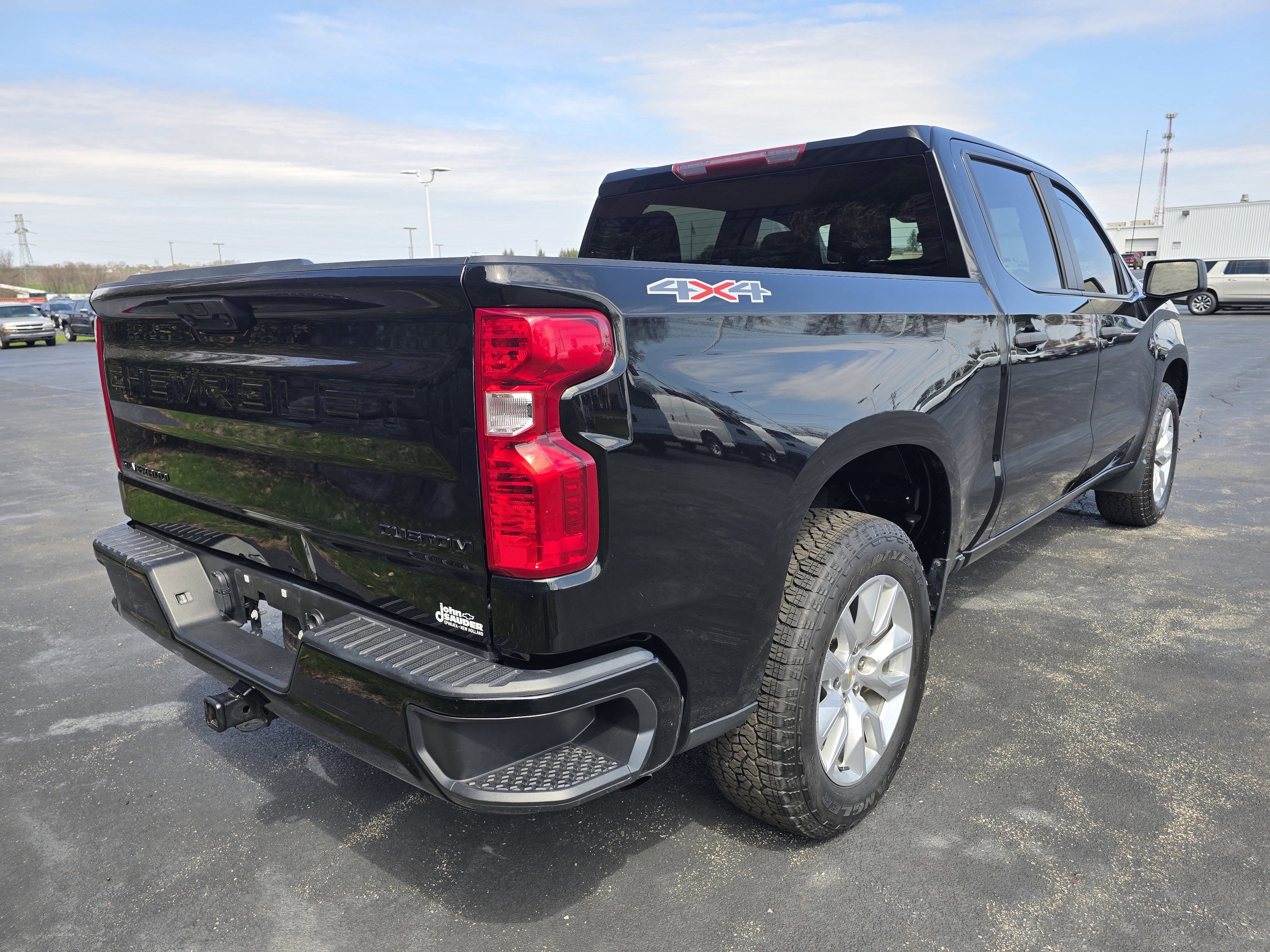 2023 Chevrolet Silverado 1500 Custom