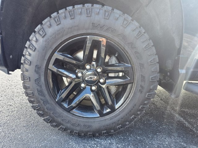 2023 Chevrolet Silverado 1500 Custom Trail Boss