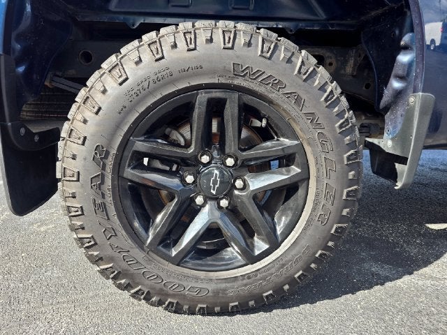 2023 Chevrolet Silverado 1500 Custom Trail Boss