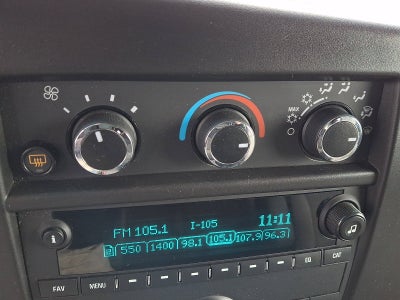 2023 Chevrolet Express Passenger 3500 1LS