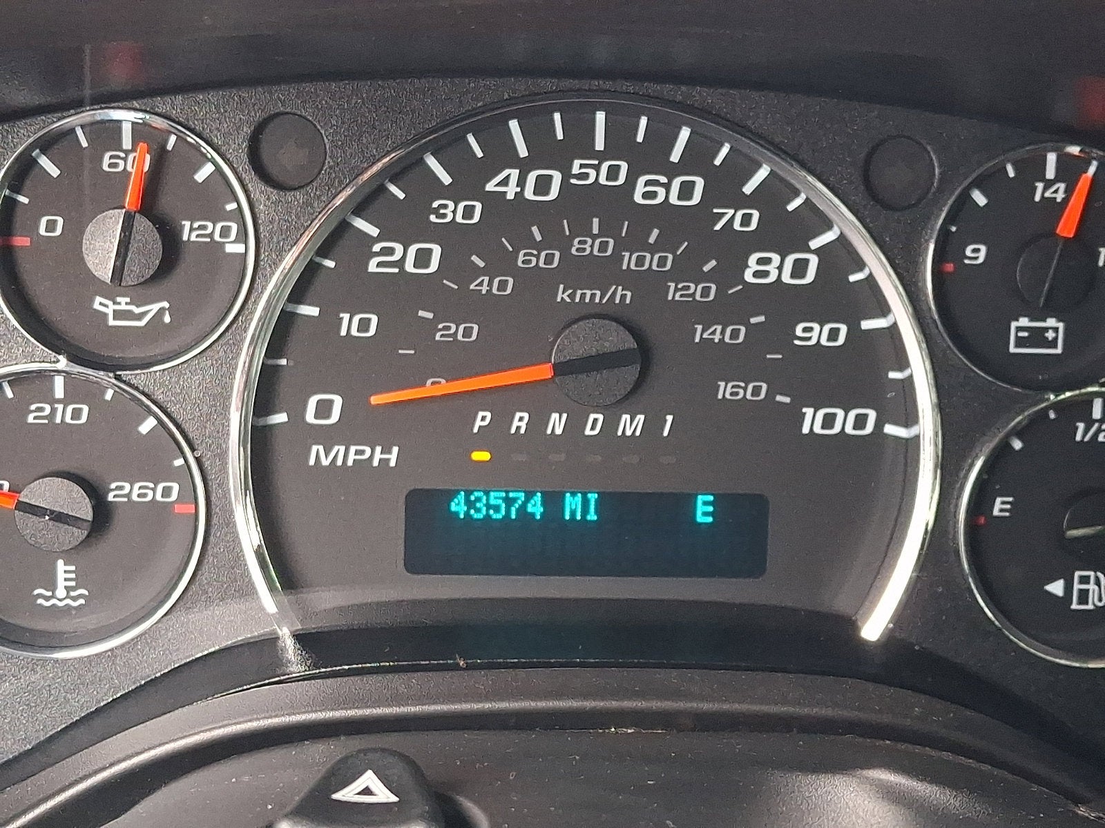 2023 Chevrolet Express Passenger 3500 1LS