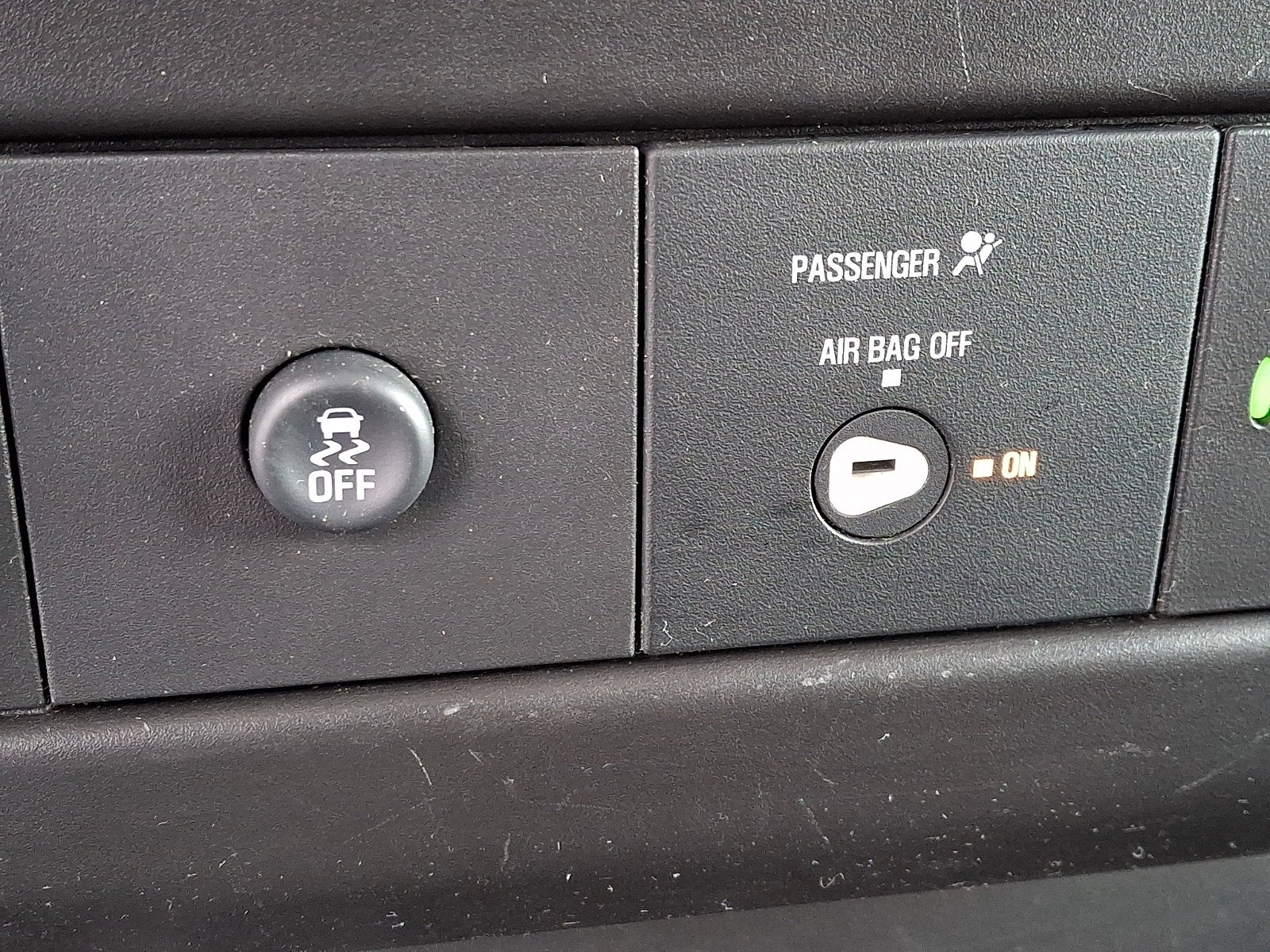 2023 Chevrolet Express Passenger 3500 1LS