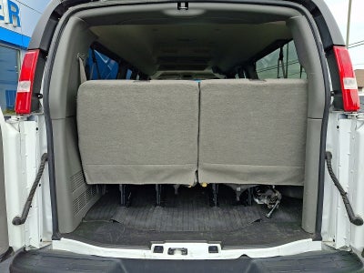 2023 Chevrolet Express Passenger 3500 1LS