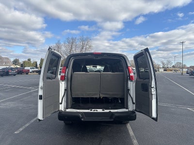 2023 Chevrolet Express Passenger 3500 1LS