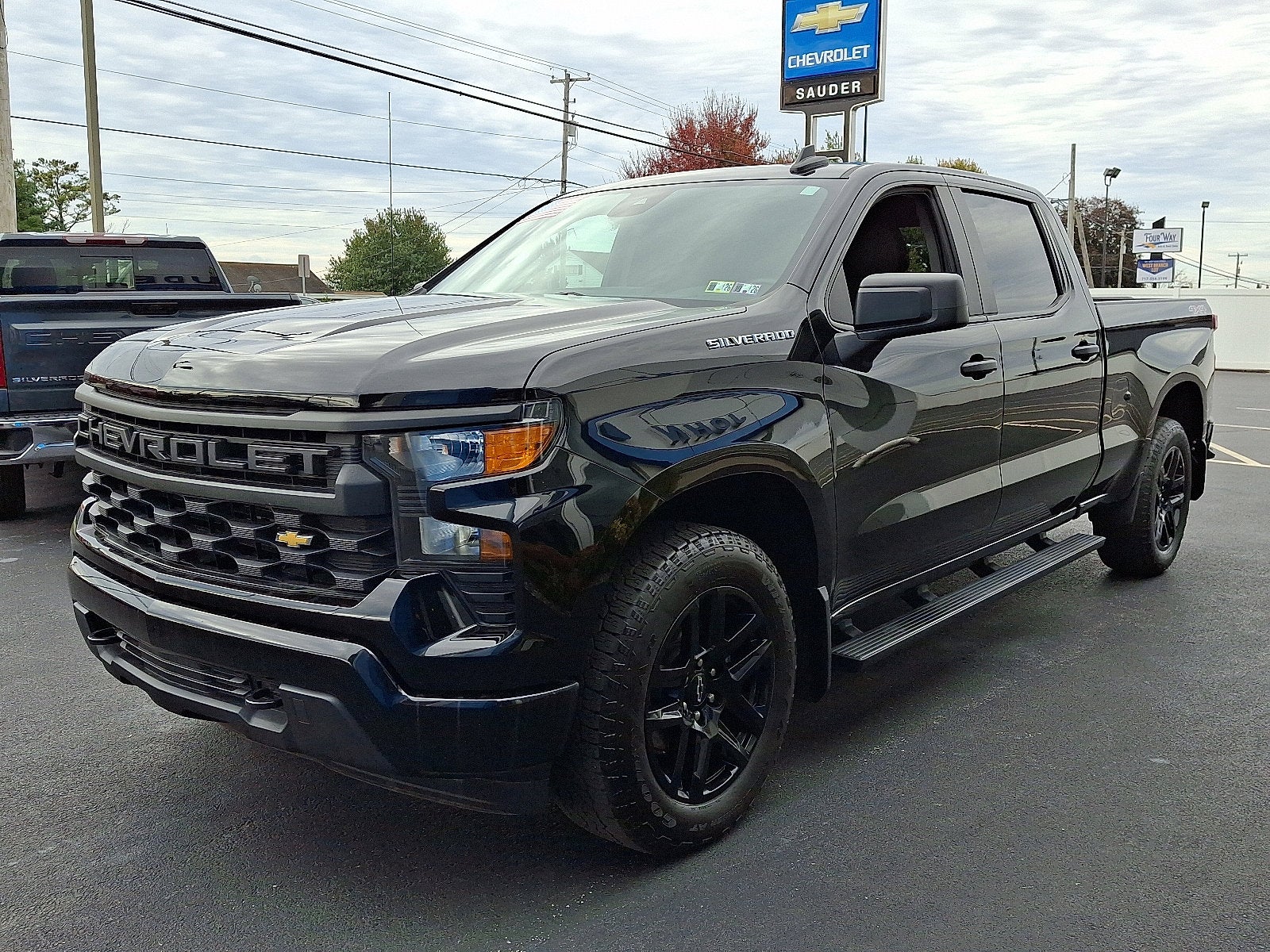 2023 Chevrolet Silverado 1500 Custom