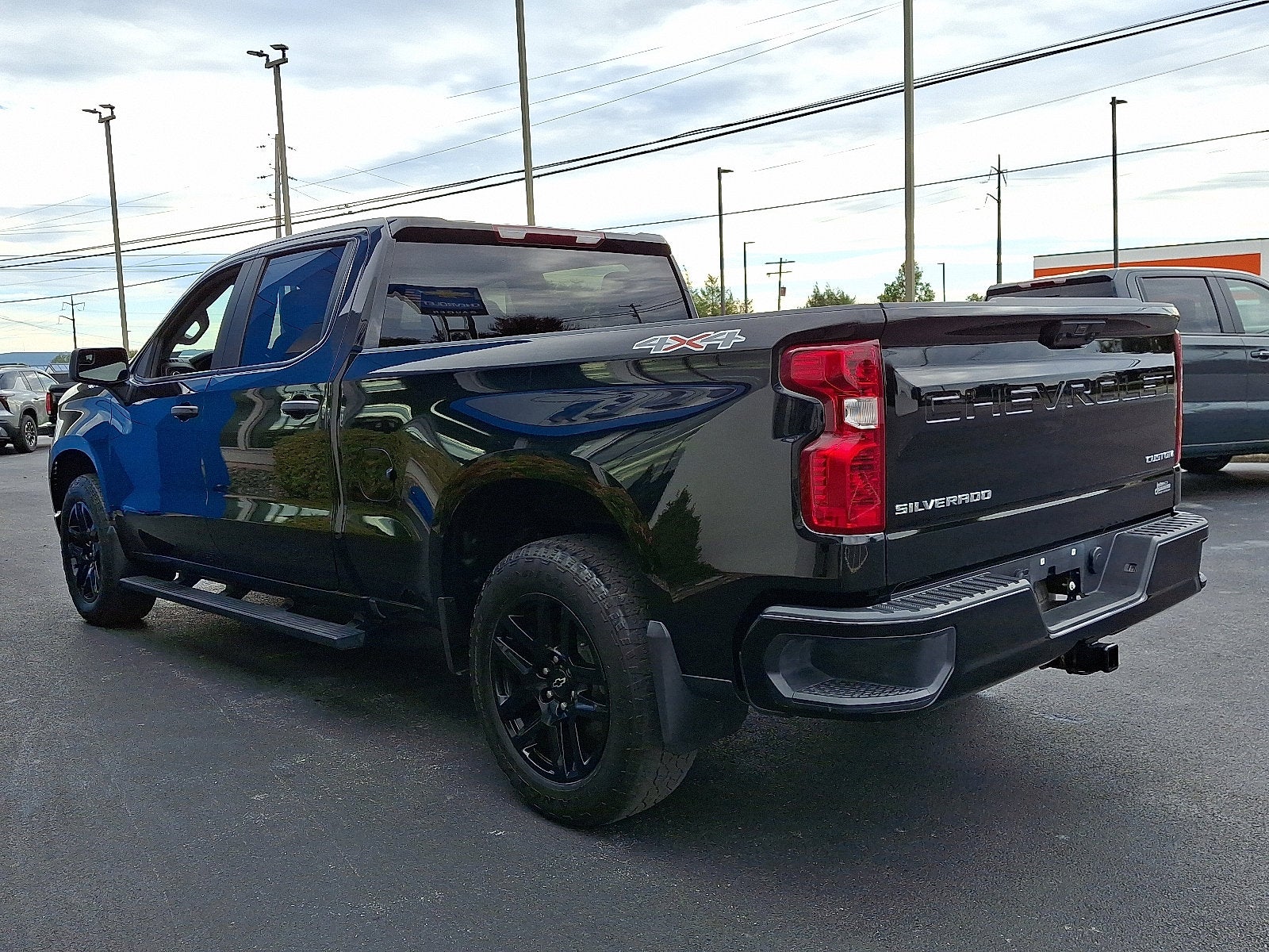 2023 Chevrolet Silverado 1500 Custom