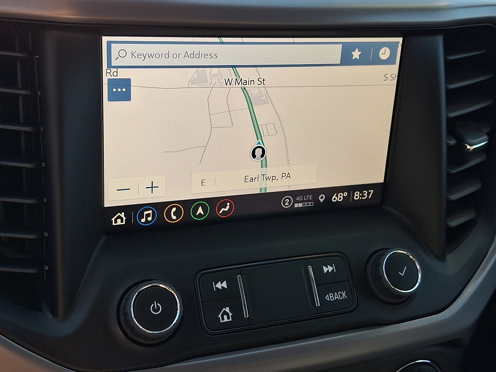 2023 GMC Acadia AT4