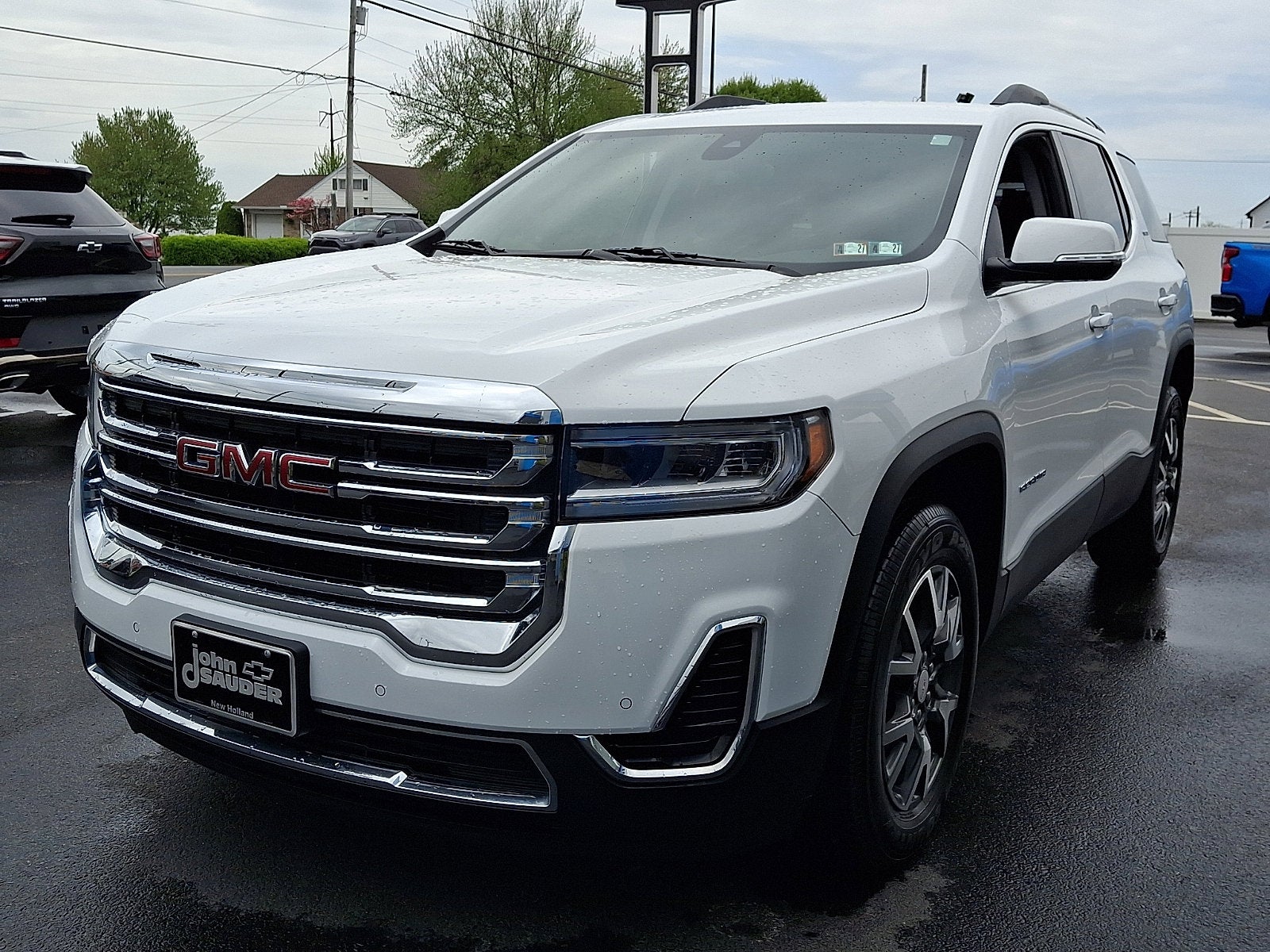 2023 GMC Acadia SLE