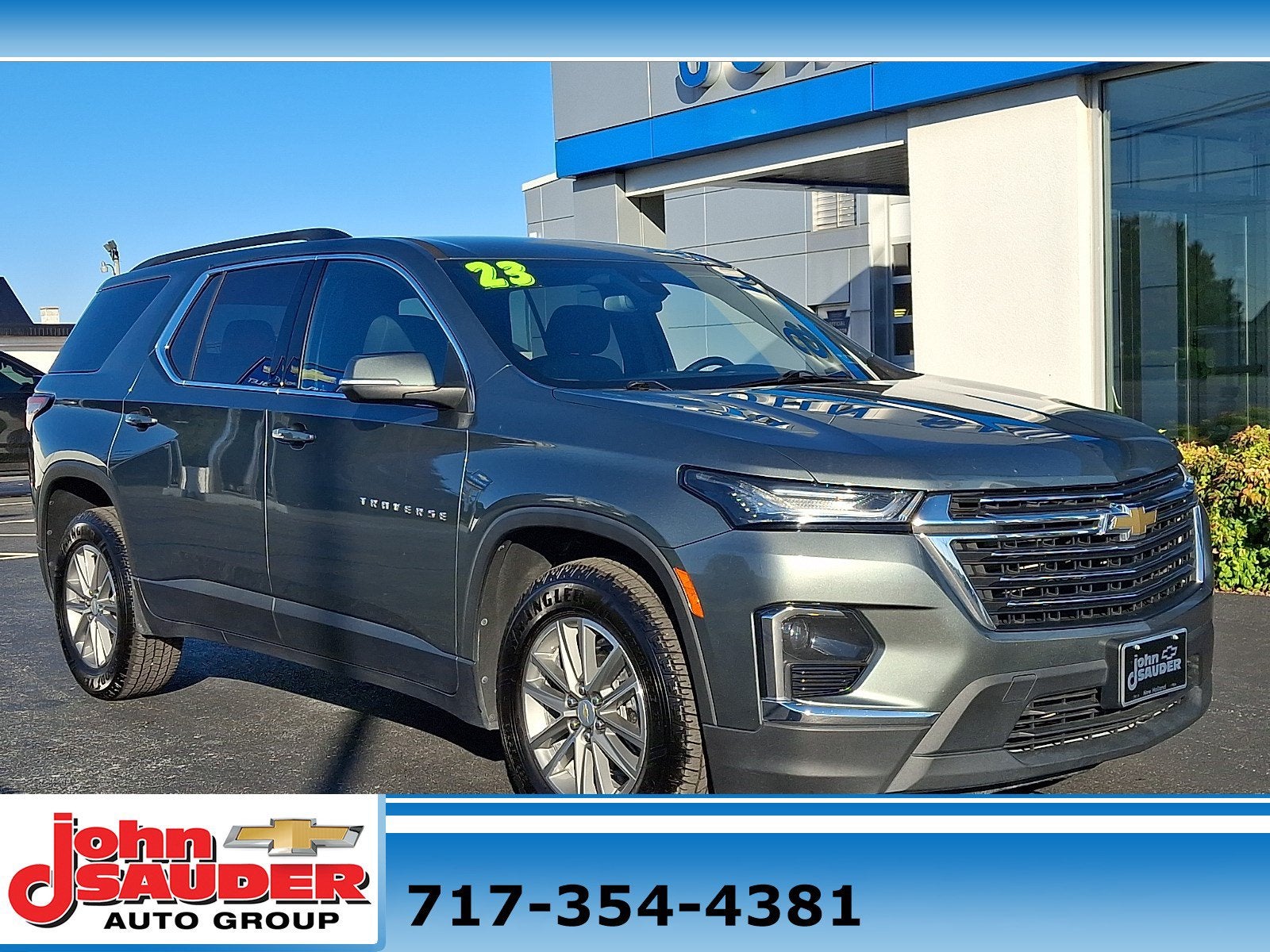 2023 Chevrolet Traverse LT Cloth