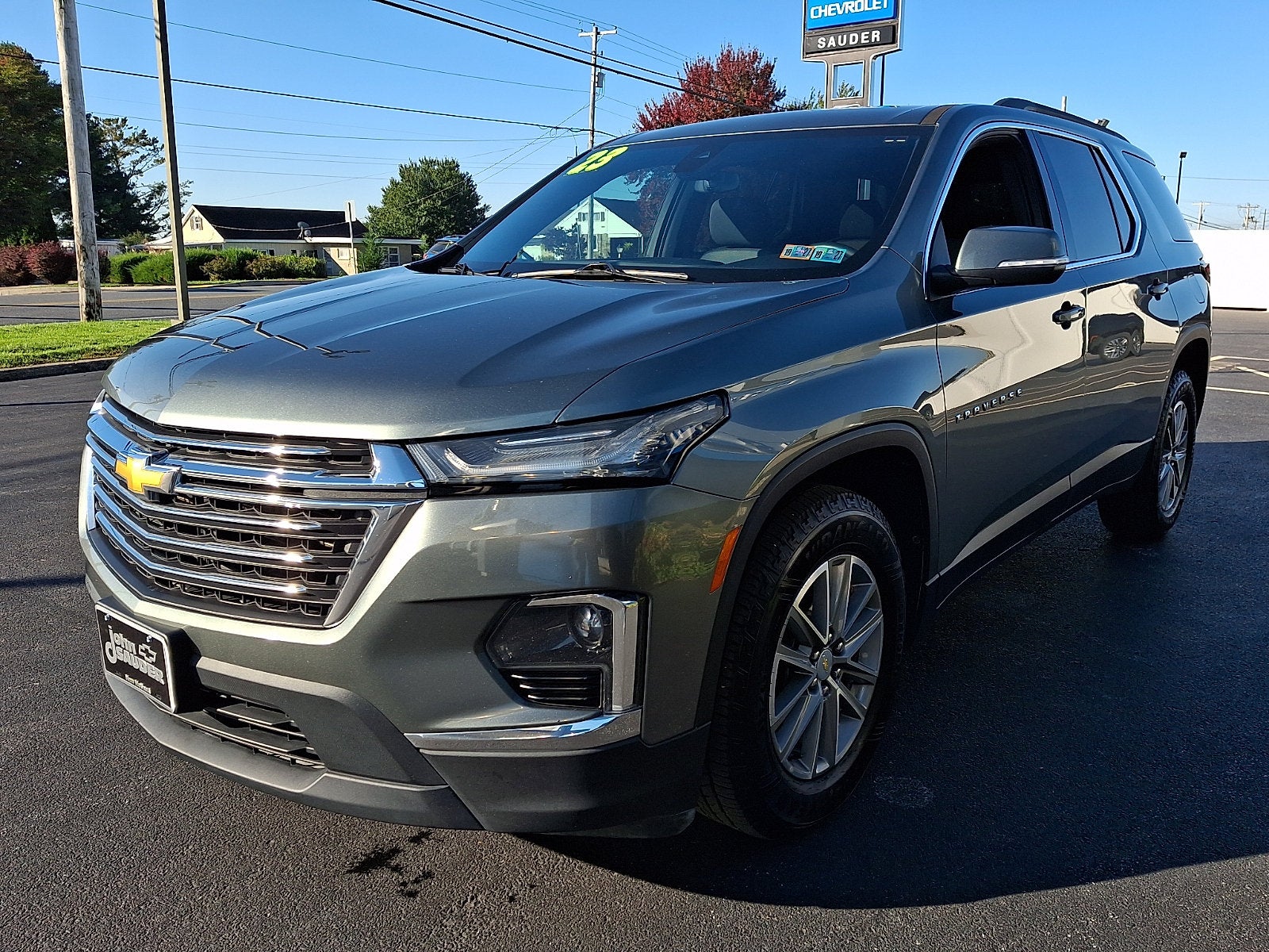 2023 Chevrolet Traverse LT Cloth