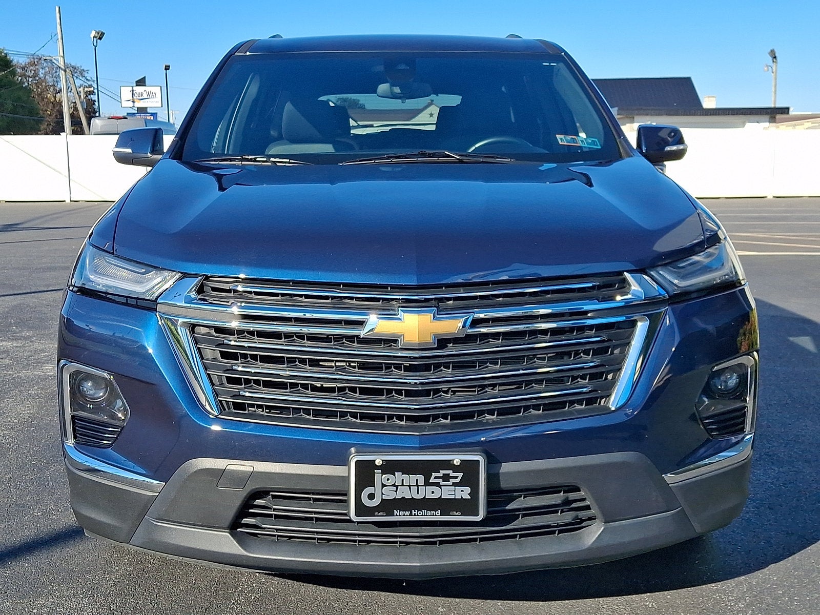 2023 Chevrolet Traverse LT Cloth