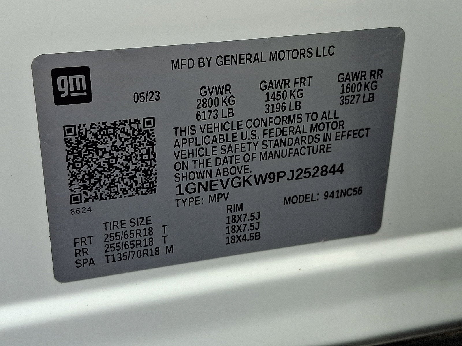2023 Chevrolet Traverse LT Cloth