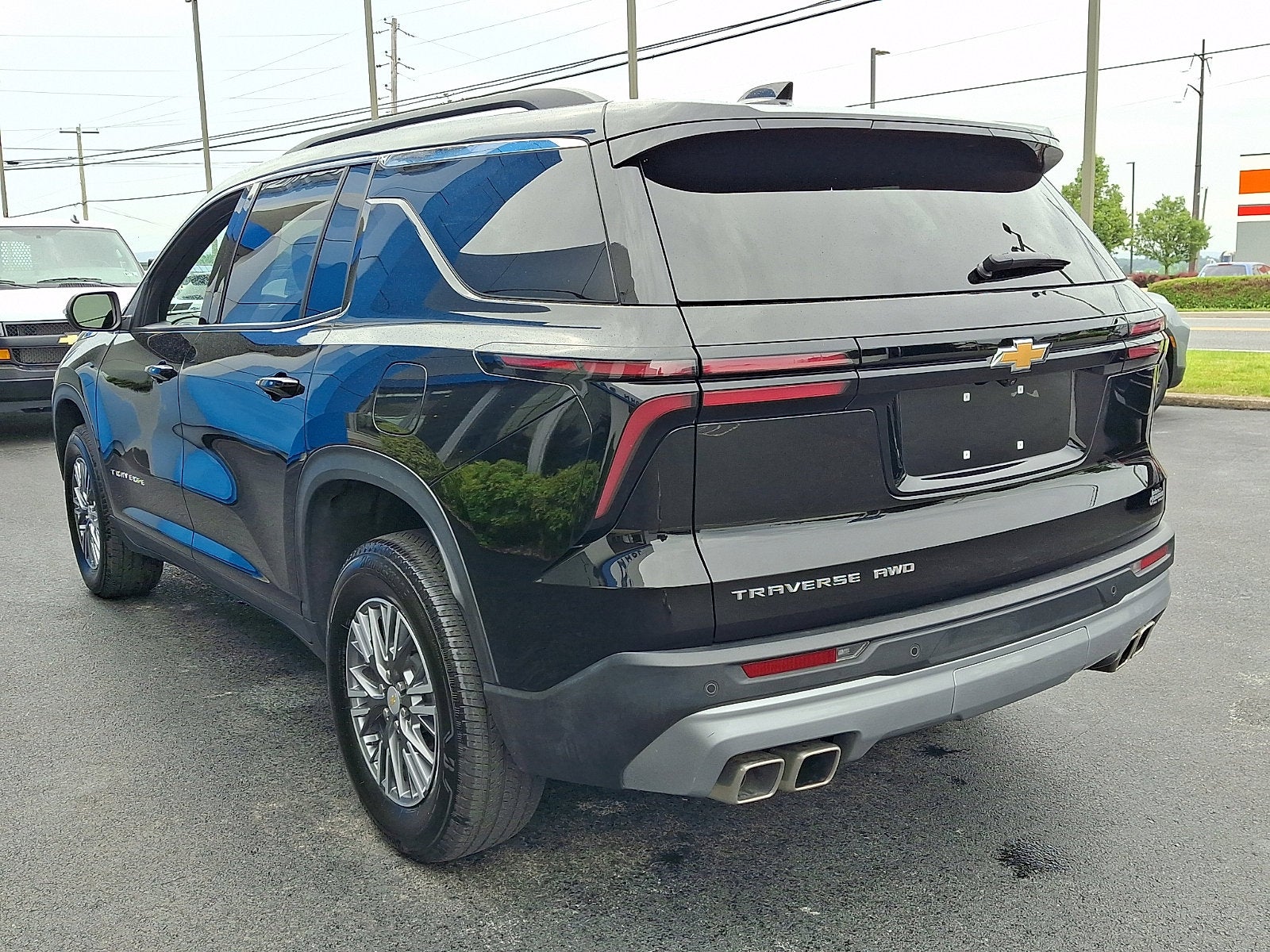 2025 Chevrolet Traverse LT
