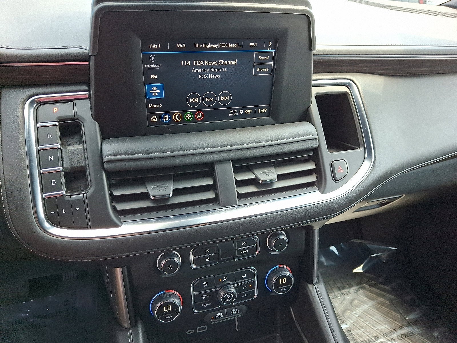 2024 Chevrolet Suburban LS