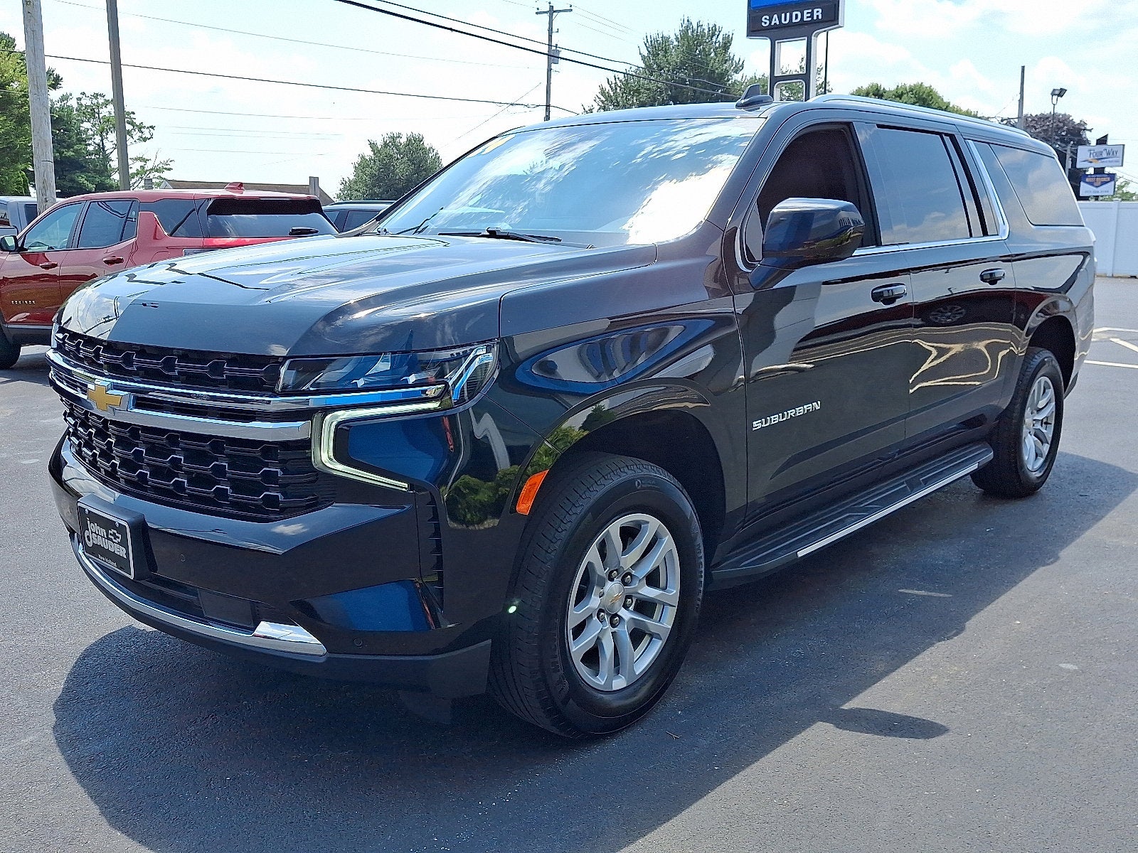 2024 Chevrolet Suburban LS