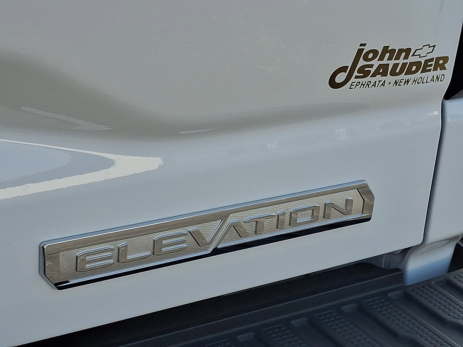 2023 GMC Sierra 1500 Elevation