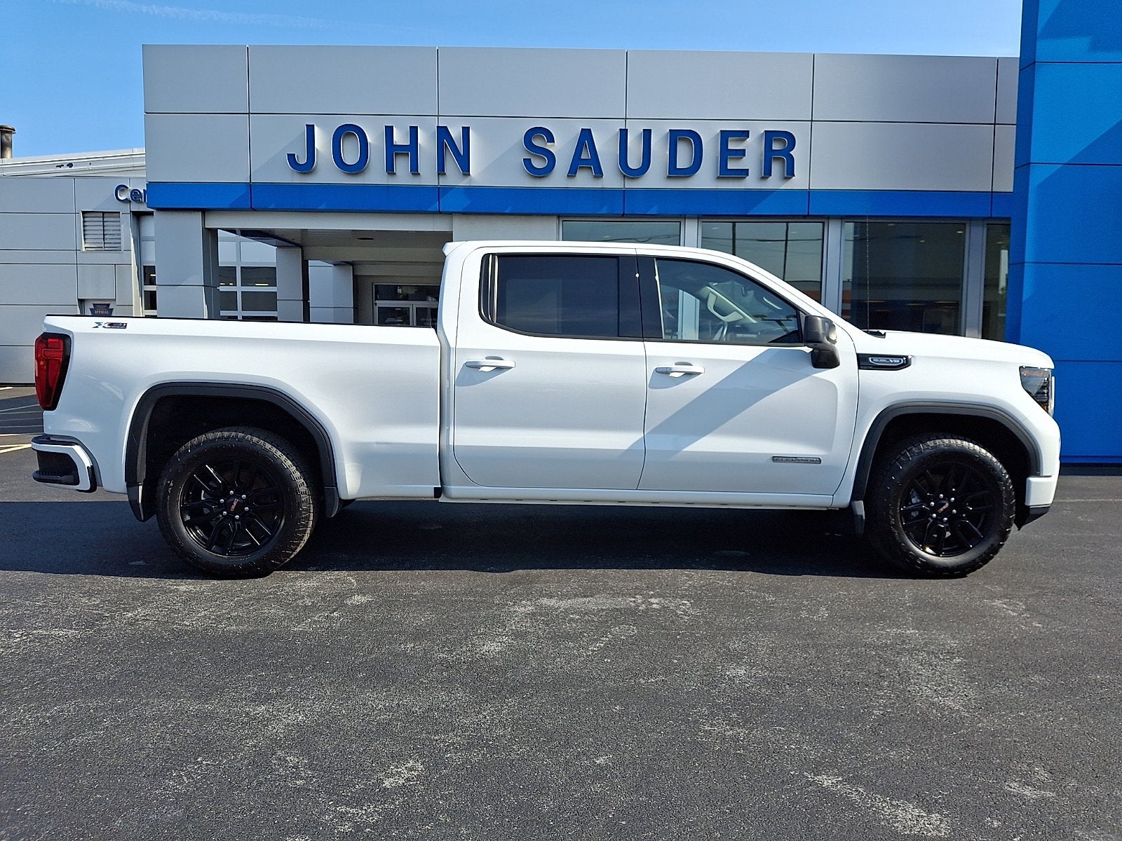 2023 GMC Sierra 1500 Elevation