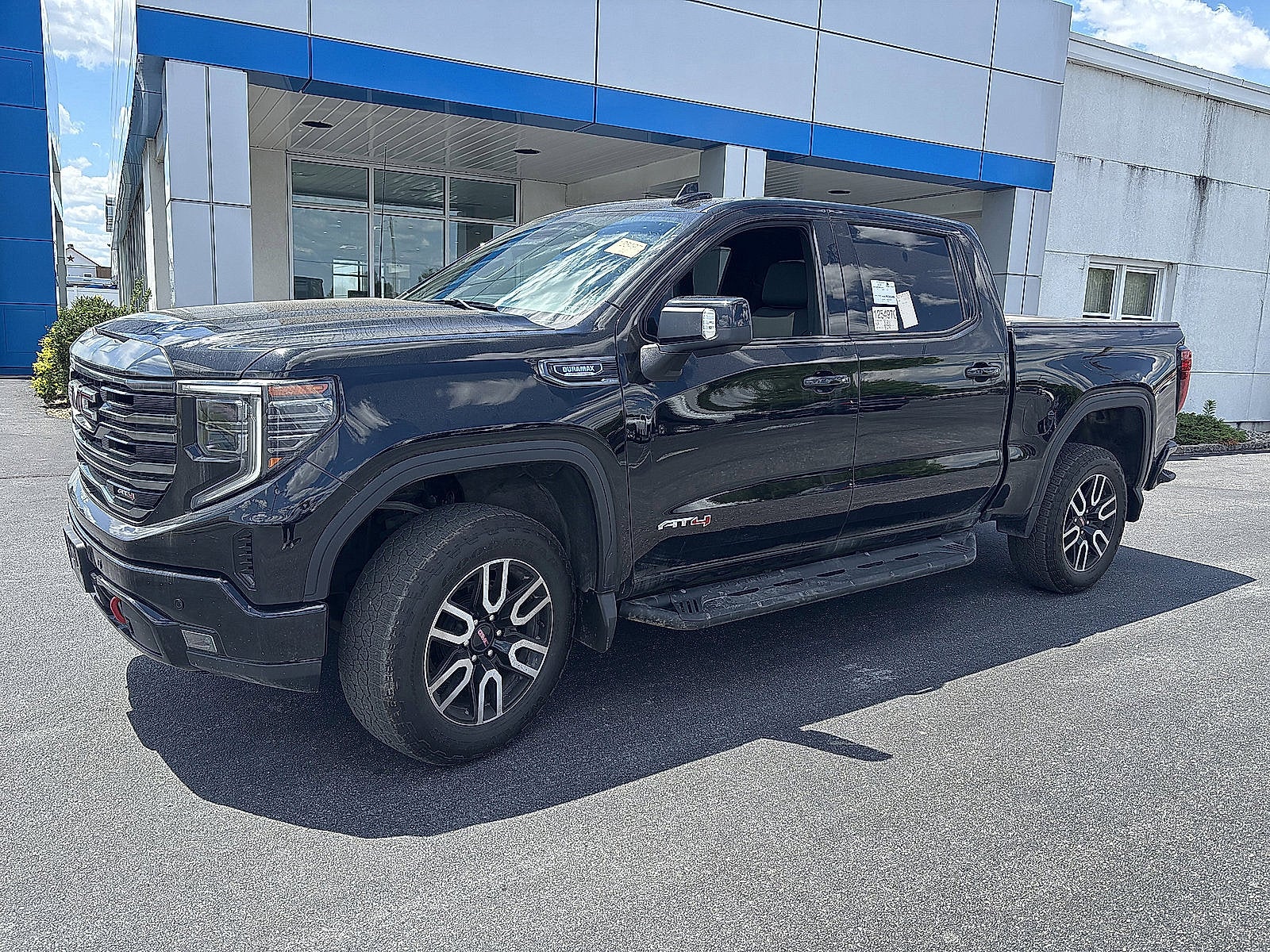2023 GMC Sierra 1500 AT4