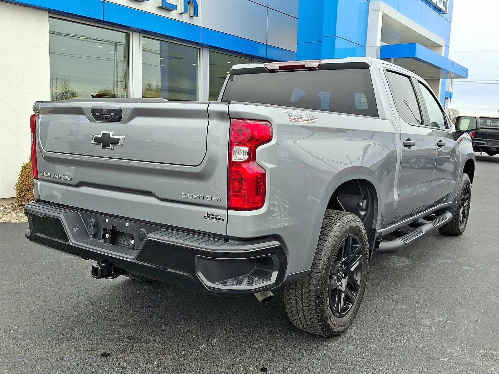 2023 Chevrolet Silverado 1500 Custom Trail Boss