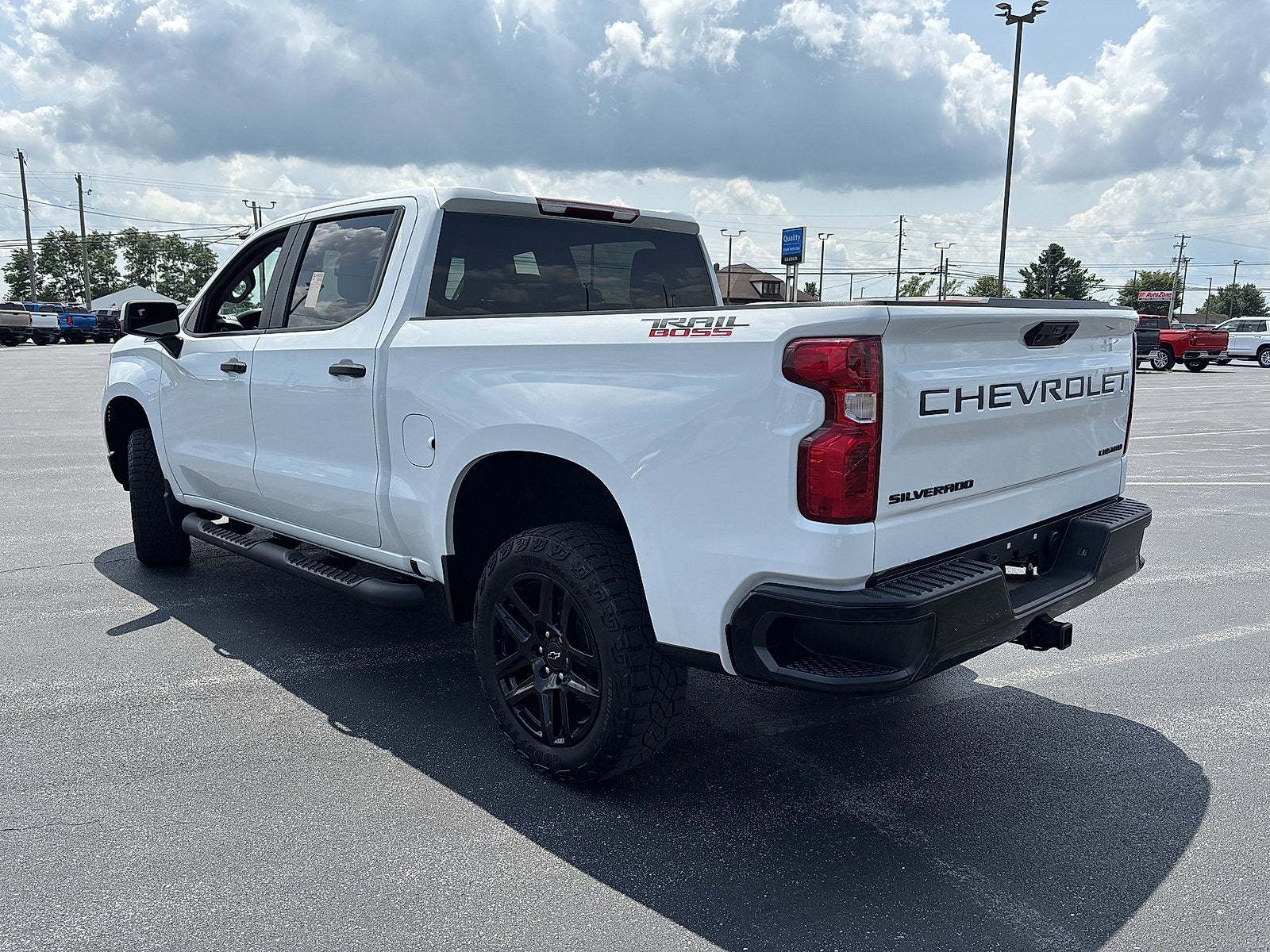 2023 Chevrolet Silverado 1500 Custom Trail Boss