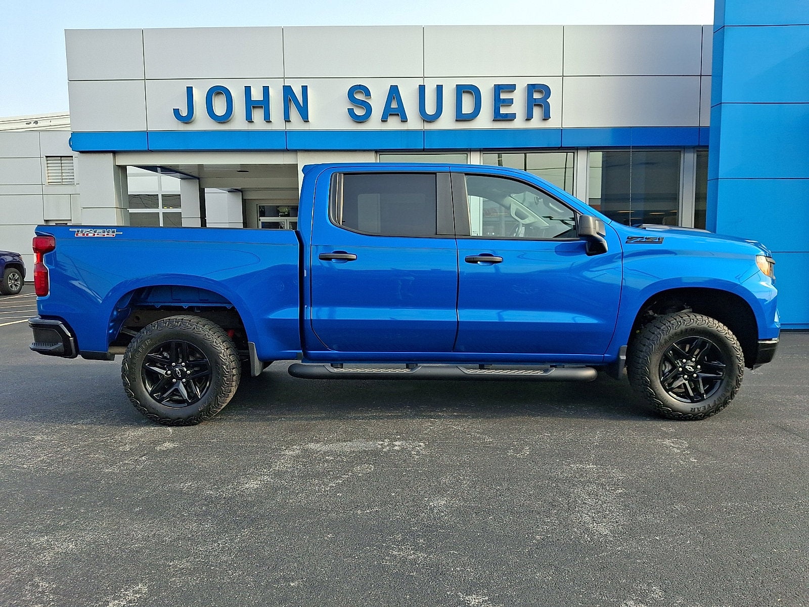 2023 Chevrolet Silverado 1500 Custom Trail Boss