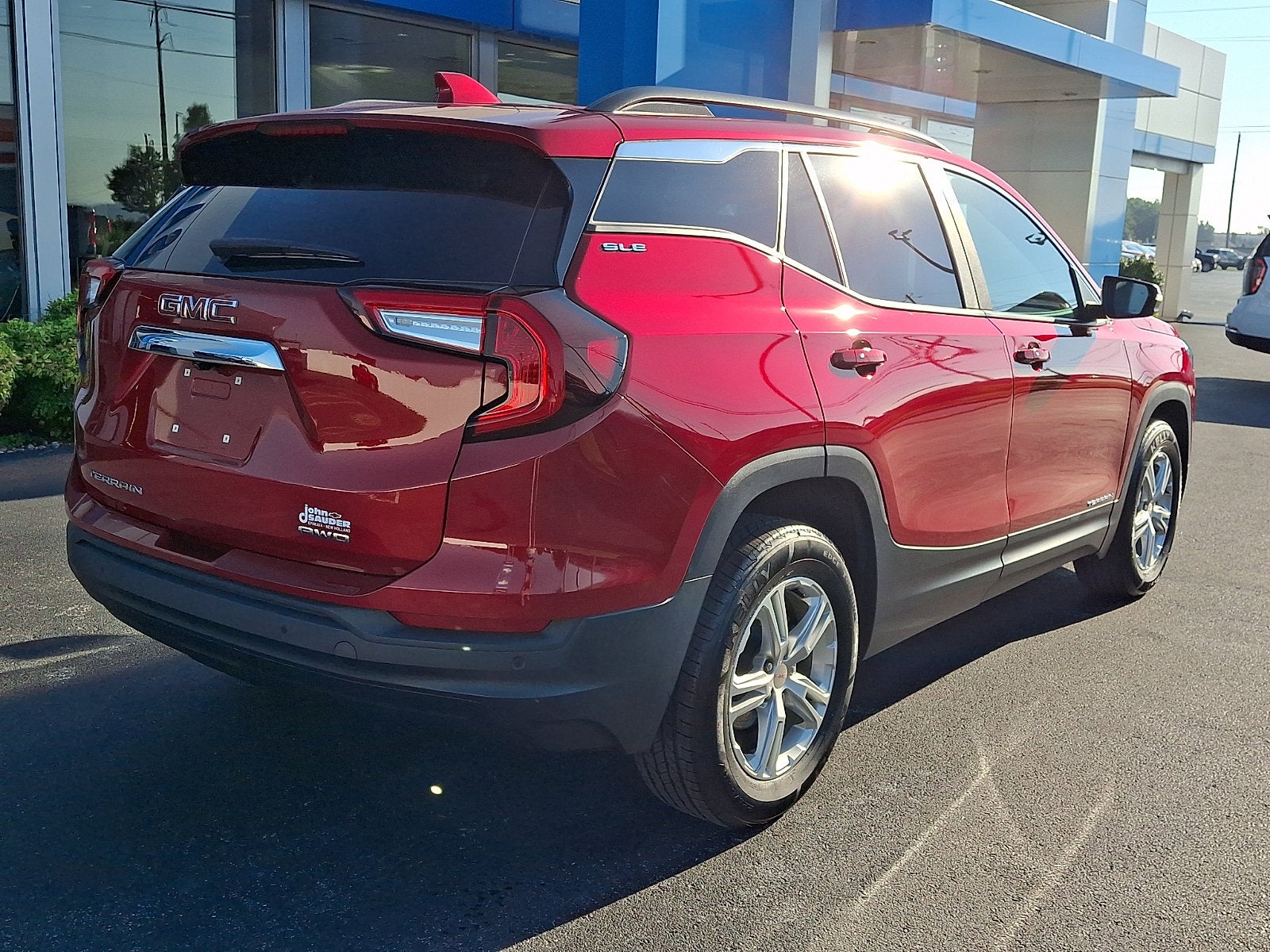 2023 GMC Terrain SLE
