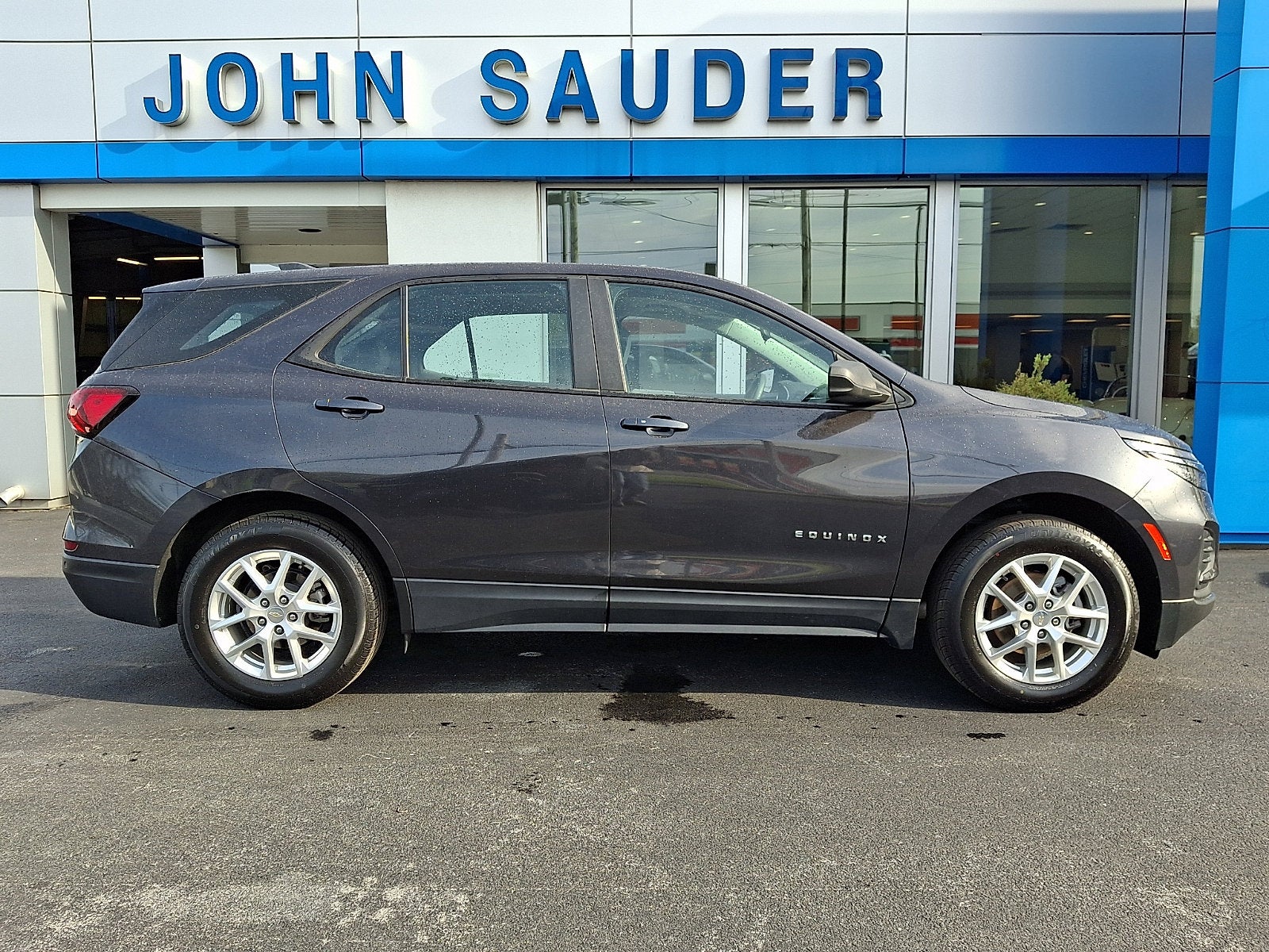 2022 Chevrolet Equinox LS