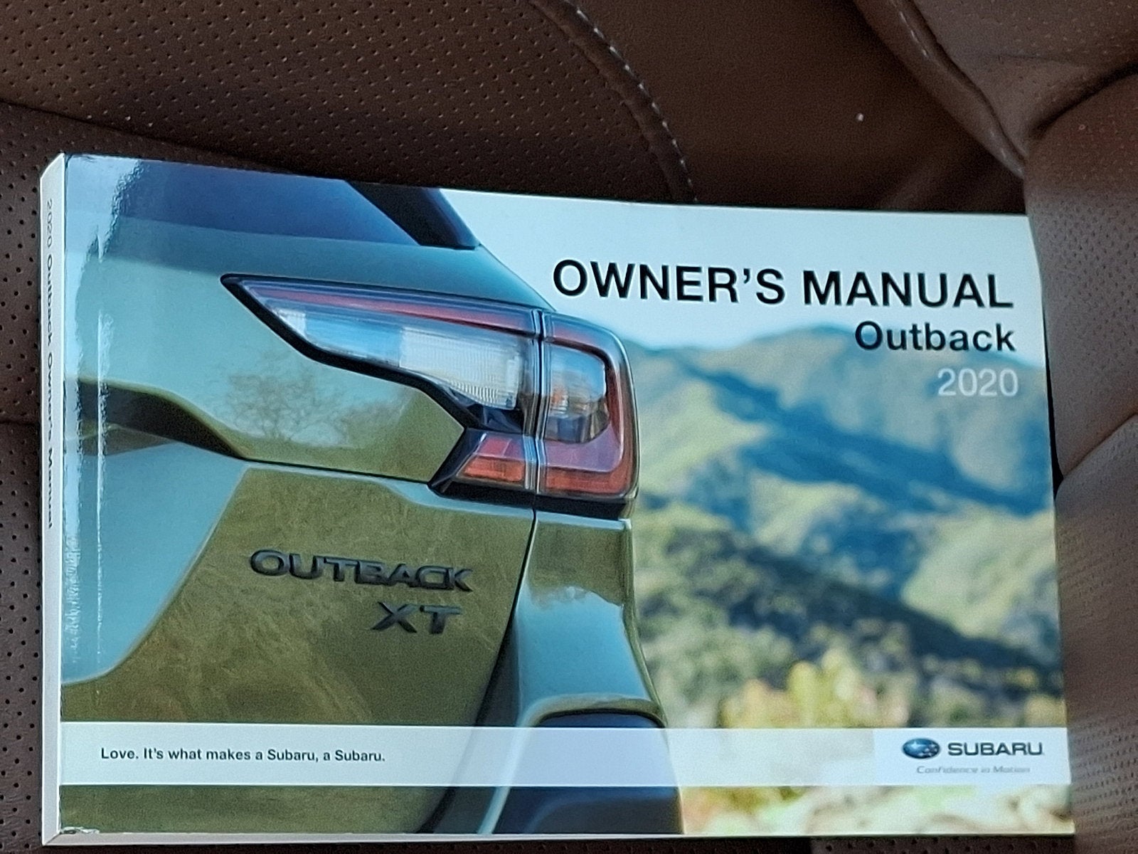 2020 Subaru Outback Touring XT
